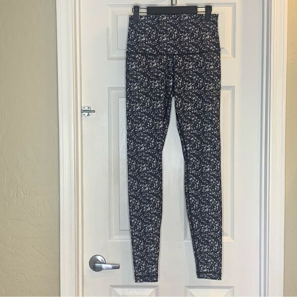 Lululemon Wunder Under Pant (Hi-Rise) Splatter White Black Women's Size 6 - Picture 1 of 8